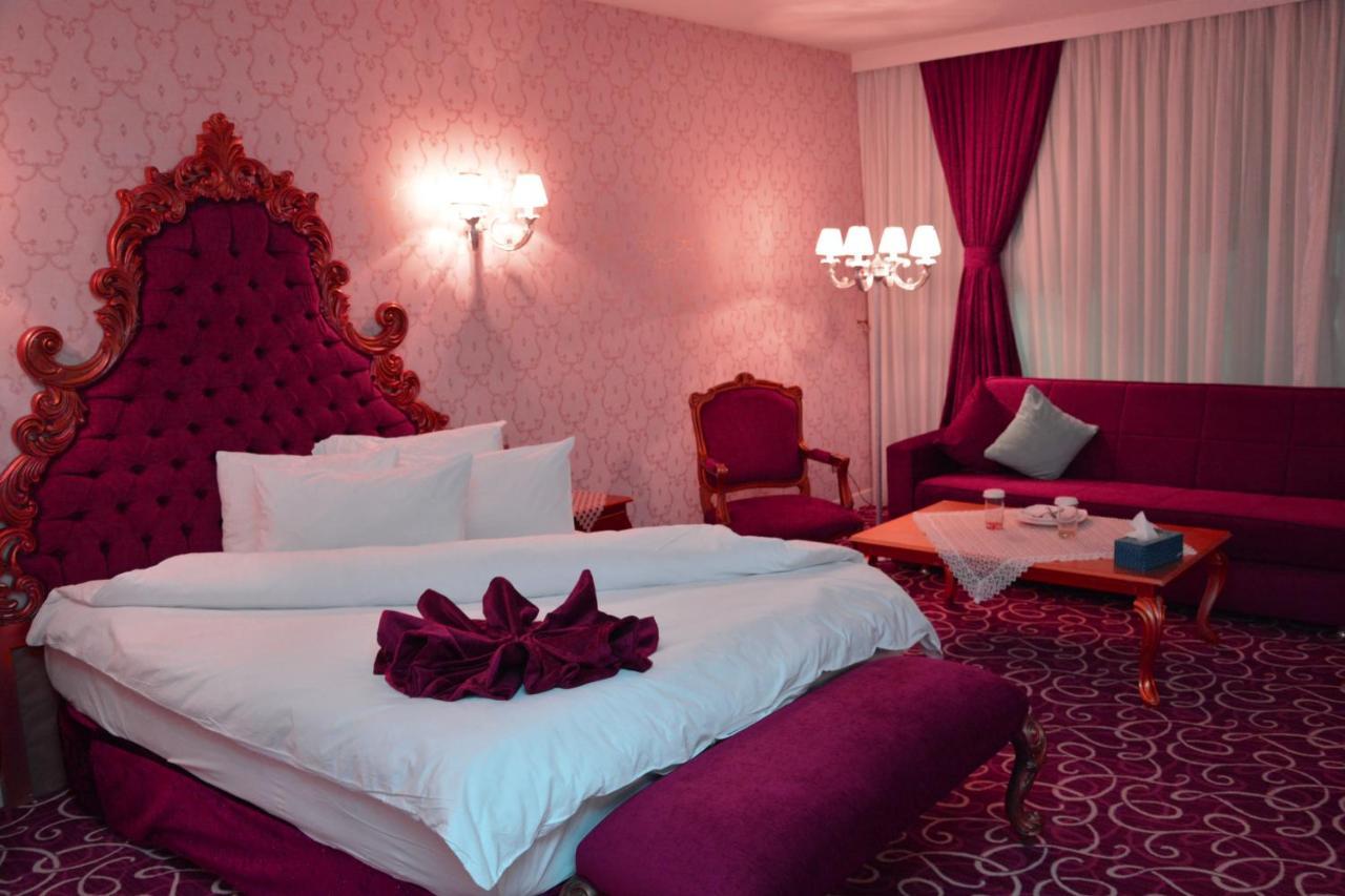 Deluxe Hotel Gandja Eksteriør billede