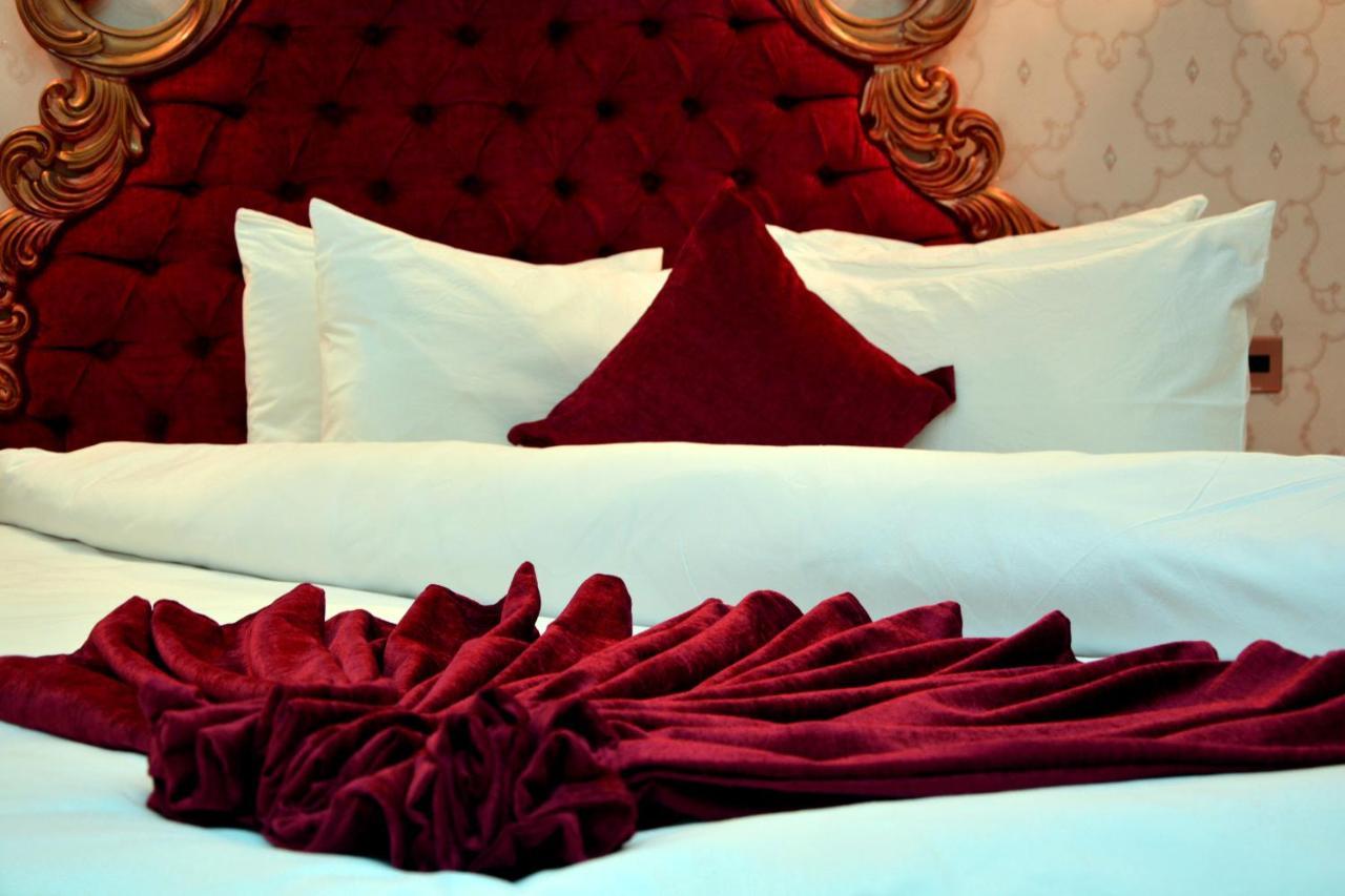 Deluxe Hotel Gandja Eksteriør billede