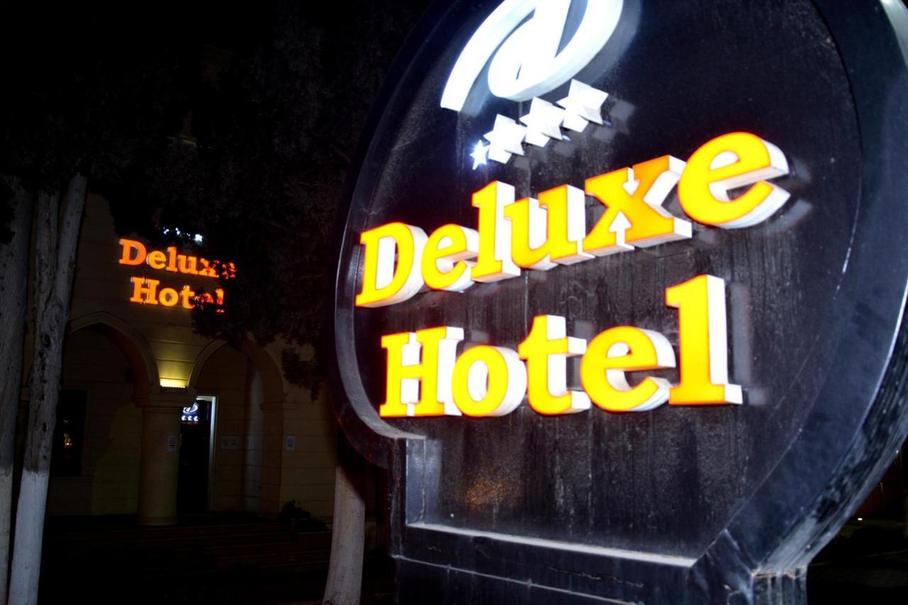 Deluxe Hotel Gandja Eksteriør billede
