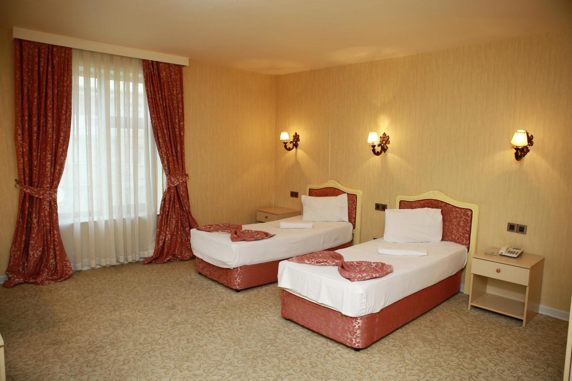 Deluxe Hotel Gandja Eksteriør billede